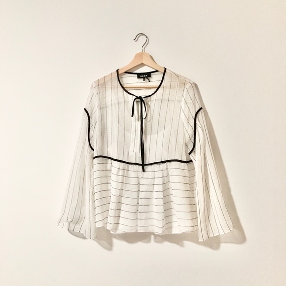 DKNY sheer peplum top with attached white camisole Long Sleeve Blouse Size M - Picture 3 of 8